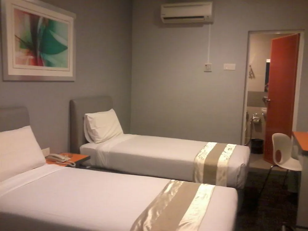 Swing & Pillows - Kl Sg Besi Formerly Known As U Pac Hotel Kuala Lumpur